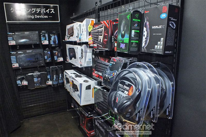 Illustration for article titled Inside a Swanky Tokyo Shop for PC Gamers
